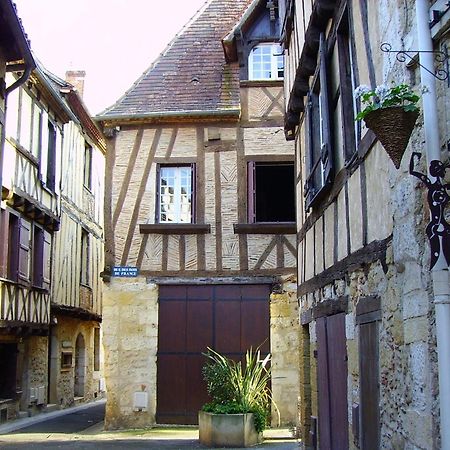 Studio Avec Terrasse Et Jardinet En Centre Ville Bergerac Dış mekan fotoğraf