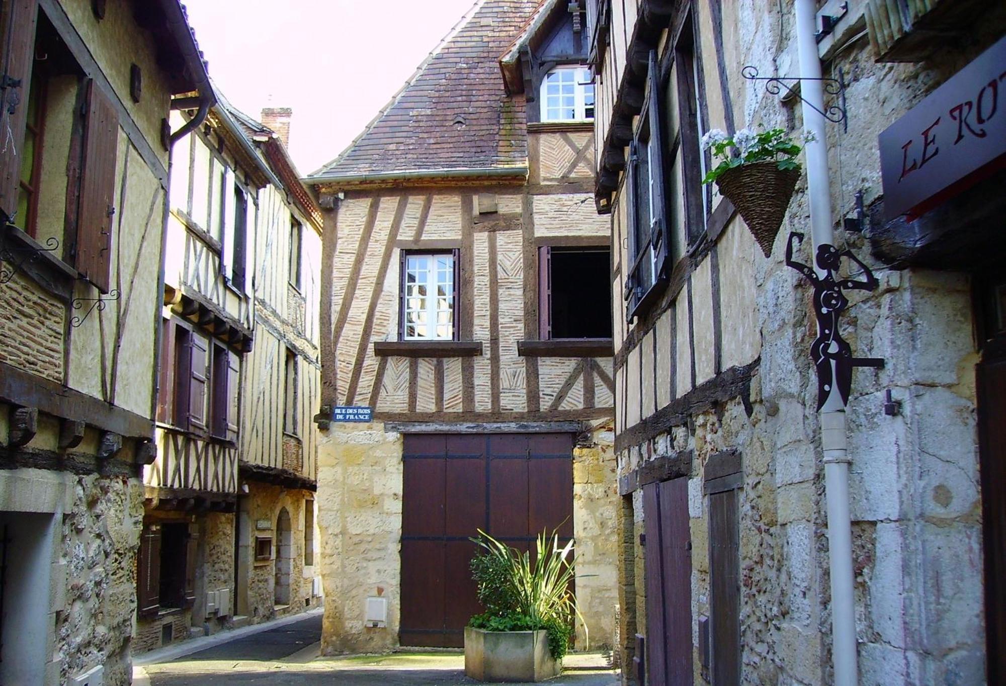 Studio Avec Terrasse Et Jardinet En Centre Ville Bergerac Dış mekan fotoğraf